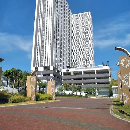 Amartha View Apartement Tambakaji Exterior photo