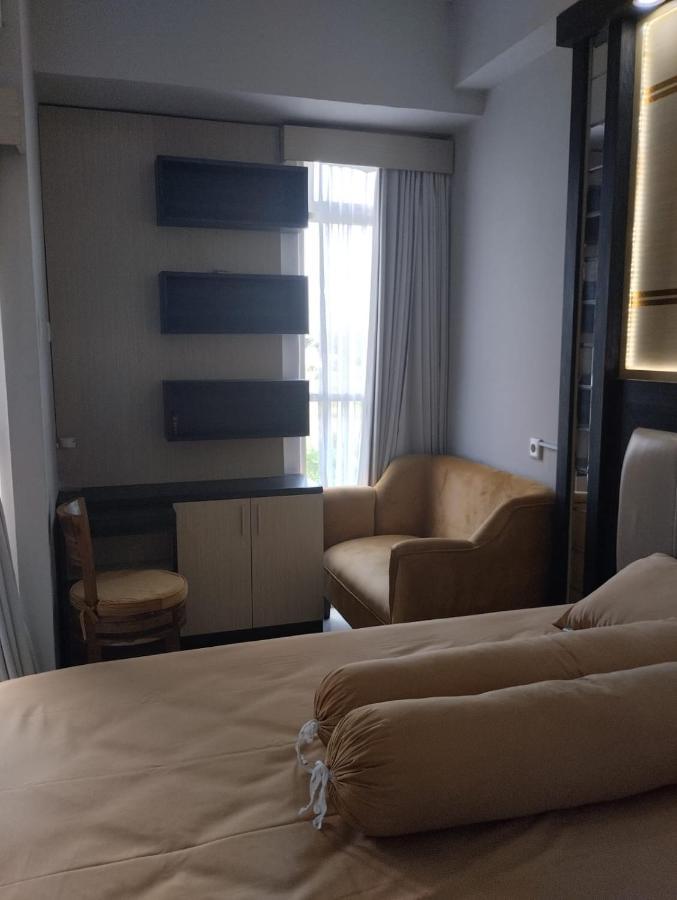 Amartha View Apartement Tambakaji Exterior photo