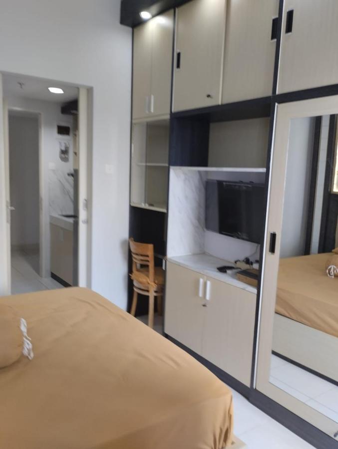 Amartha View Apartement Tambakaji Exterior photo